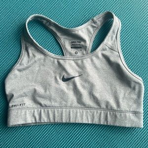 Like new never worn Nike Pro dri fit sports bra small